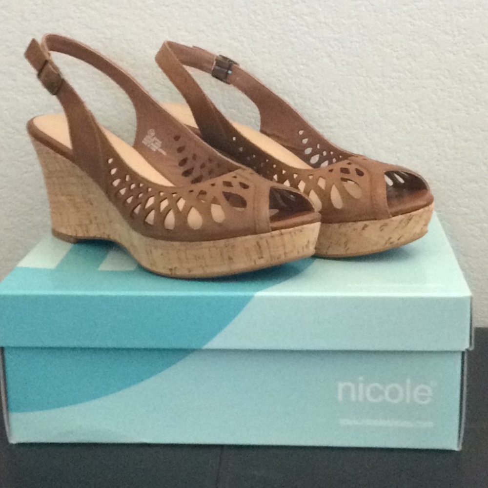 Women’s sandals